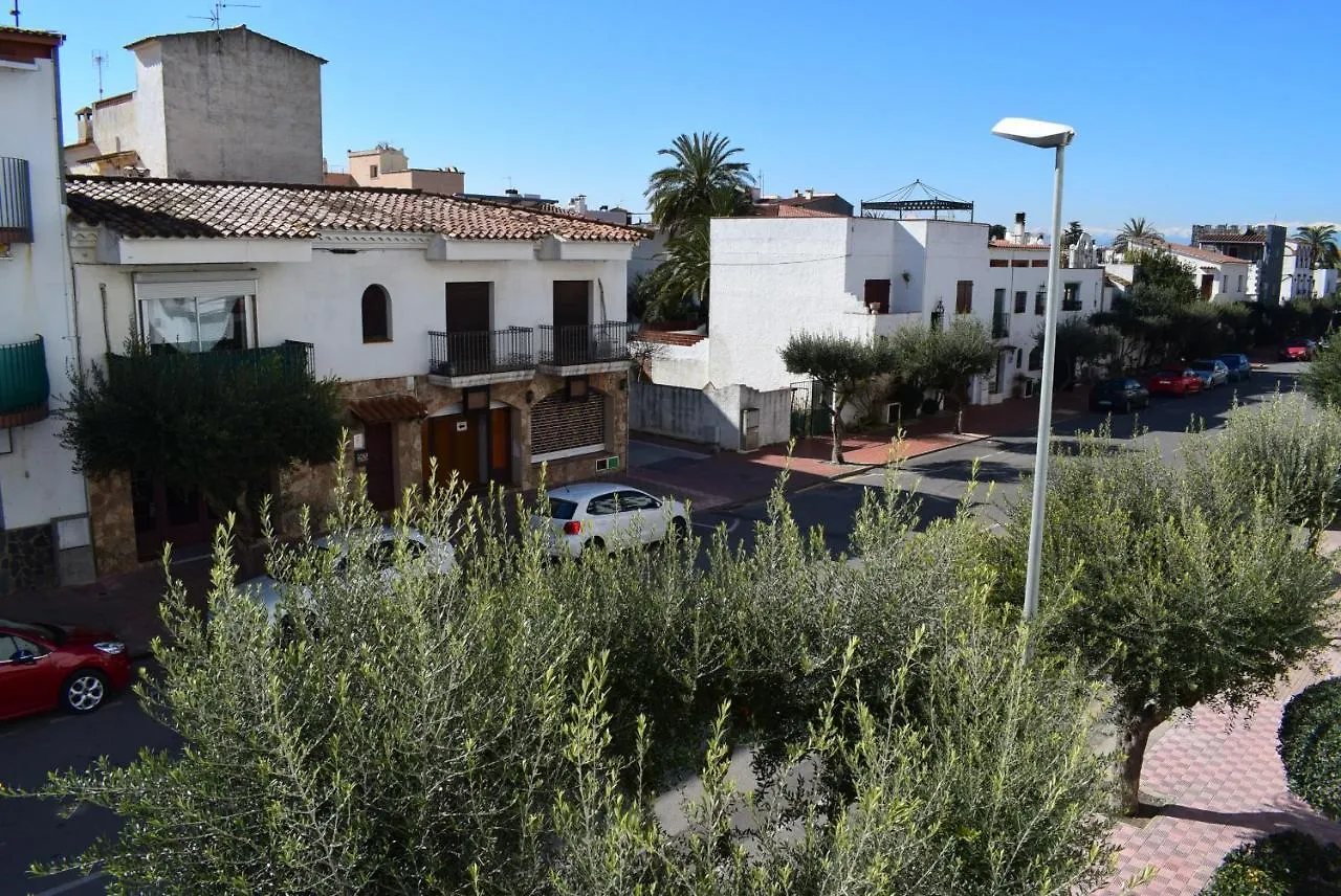 Kontakt z Apartamento En Pleno Centro De Empuriabrava- 312